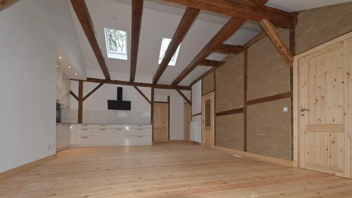 Sanierungsarbeiten Innenausbau von Rademacher Baumontagen 